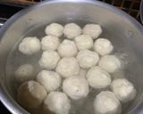 Foto langkah ke 1 dari resep Bistik Bola Ayam.