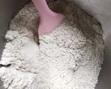 Foto langkah ke 5 dari resep Black Sesame Wholemeal Bread Loaf.