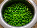 मटार कंरजी (Matar Karanji Recipe In Marathi)