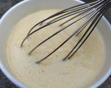 Foto langkah ke 3 dari resep Easy Fluffy American Pancakes.