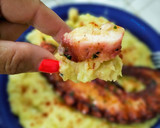 Foto del paso 6 de la receta: Pulpo a la plancha con parmentier de patata trufada