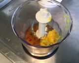 Une image de l'étape 1 de Sauce salade épicée à la moutarde et persil.