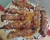 A picture of step 3 of Bún Thịt Nướng (Vietnamese Grilled Pork with Vermicelli).