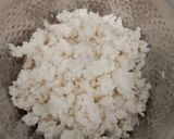 A picture of step 1 of Upma with left over idli.