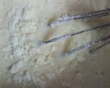 A picture of step 3 of Alphonso Mango Stuffed Ice cream.