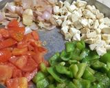 पनीर तवा पिज्जा (pizza recipe in martahi) रेसिपी स्टेप 2 फोटो 