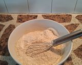 Foto del paso 3 de la receta: Alfajores de chocolate blanco rellenos con dulce de membrillo