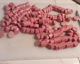 Foto del paso 1 de la receta: Salsa de salchichas con tallarines