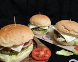 વેજ ટીક્કી બર્ગર (Veg Tikki Burger Recipe In Gujarati) રેસીપી સ્ટેપ4ફોટો