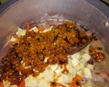 Foto del paso 7 de la receta: Fríjoles con pezuña de cerdo, aguacate, patacón verde, arroz blanco y chicharrón