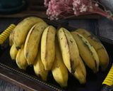 Gambar langkah 1 resipi Pengat Pisang Raja.