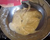 Foto del paso 4 de la receta Muffins de chocolate con crema de queso y chips de chocolate