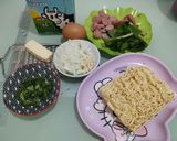 Foto langkah ke 1 dari resep Mie Kuah Susu.