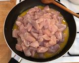 Wokban sült Sajtos - Zöldséges csirkemell (a specialitás...) recept fázis 4 fotója