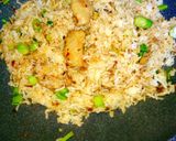 รูปขั้นตอนการทำที่ 7 ของ ข้าวผัดไก่คะน้าน้ำพริกเผากุนเชียงทอดกระเทียมกรอบ