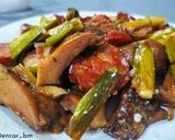 Foto del paso 4 de la receta: Salteado de rebollones con ajos tiernos y chorizo asturiano