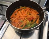 A picture of step 3 of Sweet and sour beef.