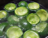 Foto del paso 2 de la receta: Zapallitos rellenos con soja