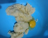 Foto langkah ke 2 dari resep Soes Es Krim.