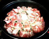 Foto del paso 2 de la receta: Alubia con costillas de cerdo en salsa shiitake a Scotch Whisky