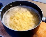 A picture of step 2 of Potato Rosti/Pancake.