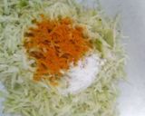A picture of step 2 of Papaya sambharo.