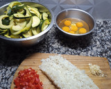 Foto del paso 1 de la receta: Tortilla de zapallitos y champiñones al horno!