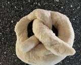 Φωτογραφία βήματος 2 της συνταγής Brezel 🥨 μπρέτσελ