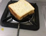 A picture of step 3 of Aaloo toast.