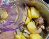 Foto del paso 4 de la receta: Patatas marineras con carabineros y setas shiitake