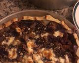 Foto del paso 6 de la receta: Tarta de repollo colorado con queso gratinado y mix de semillas tostadas