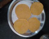 પૂરી(Poori Recipe in Gujarati) રેસીપી સ્ટેપ2ફોટો