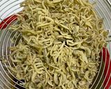Foto langkah ke 3 dari resep Sambal Kering Kacang & Teri Super kriuk.