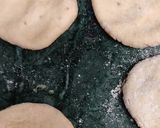 A picture of step 3 of Bathua ki kachori.