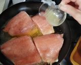 Foto del paso 1 de la receta: Salmón a lo Pobre en Mantequilla al Ajillo y Cilantro