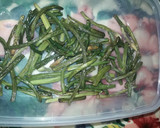 Foto del paso 1 de la receta: Solomillo de cerdo con "ajetes" rabos de ajo