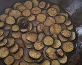 A picture of step 2 of Eggplant and potato curry.