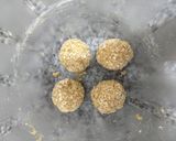 Foto del paso 4 de la receta: Cookies de avena light (con chocolate)