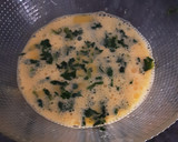 Foto del paso 6 de la receta: ☆Tortilla de patatas con puerro y espinacas