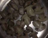 A picture of step 1 of Chilli mushrooms.