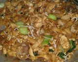 Foto langkah ke 3 dari resep Kwetiau Goreng.