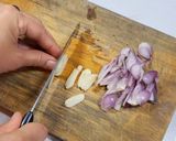 Foto langkah ke 3 dari resep Tumis Pare Cumi Asin.
