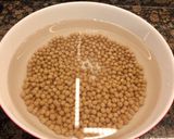 Foto del paso 2 de la receta: Garbanzos guisados con oreja y morro