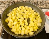 Foto del paso 3 de la receta: Pastel de manzana muy esponjoso “sin gluten, sin azúcar”