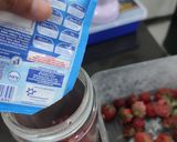 Foto langkah ke 1 dari resep Jus Stroberi 🍓.