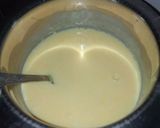 A picture of step 2 of Fruits custard trifle.