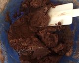 Foto del paso 2 de la receta: Galleta gigante rellena de dulce de leche