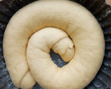 Foto del paso 4 de la receta: Ensaimada con crema pastelera 😍😍