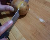 A picture of step 2 of Spiral fried potatoes.