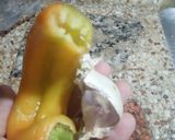 Foto del paso 2 de la receta: Muslo de Pollo al Horno acompañado de arroz con huevo